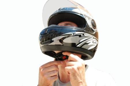 Should a motorcycle rider wear a protective jacket?