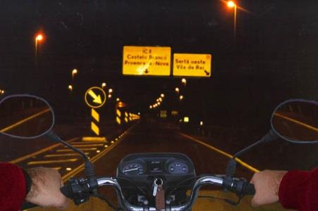When riding at night I should, if possible, wear clothing with retro-reflective material.